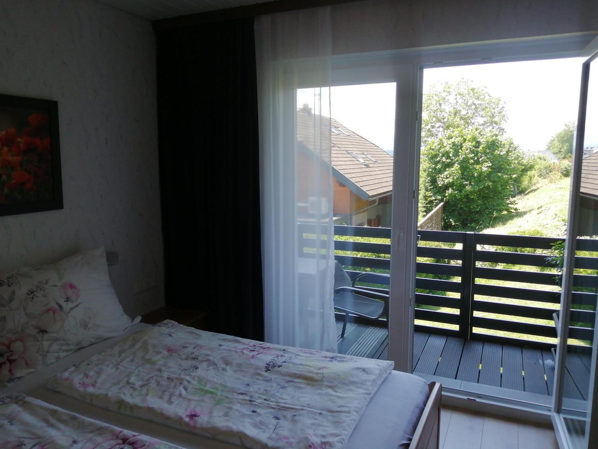 Hillside Rooms Portschach am Woerthersee Room photo